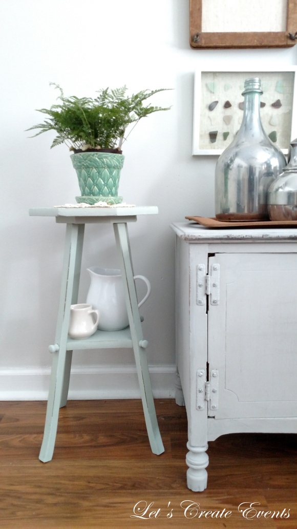 a-cute-little-plant-stand012
